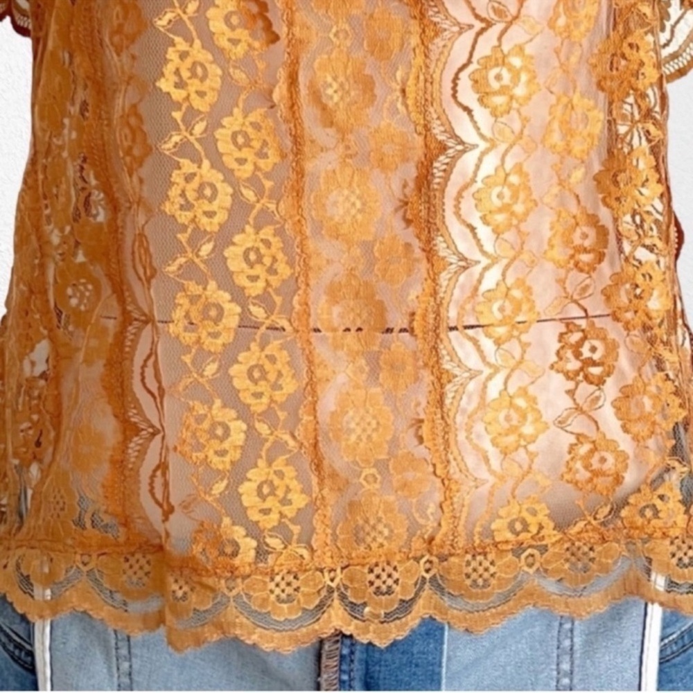 Virginie Vincent France Lace Exaggerated Ruffled Peasant Boho Holiday Top SZ M - Picture 6 of 10